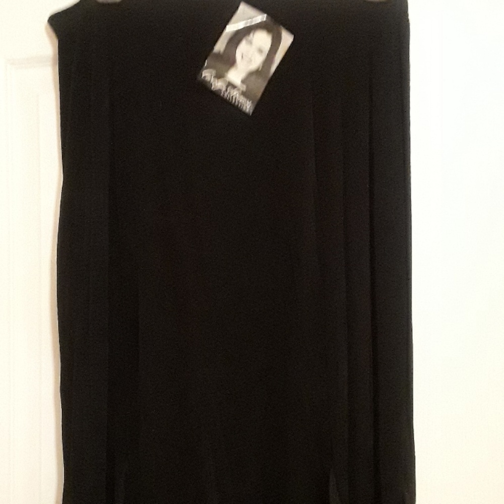 Skirt.....Charlotte Strauss